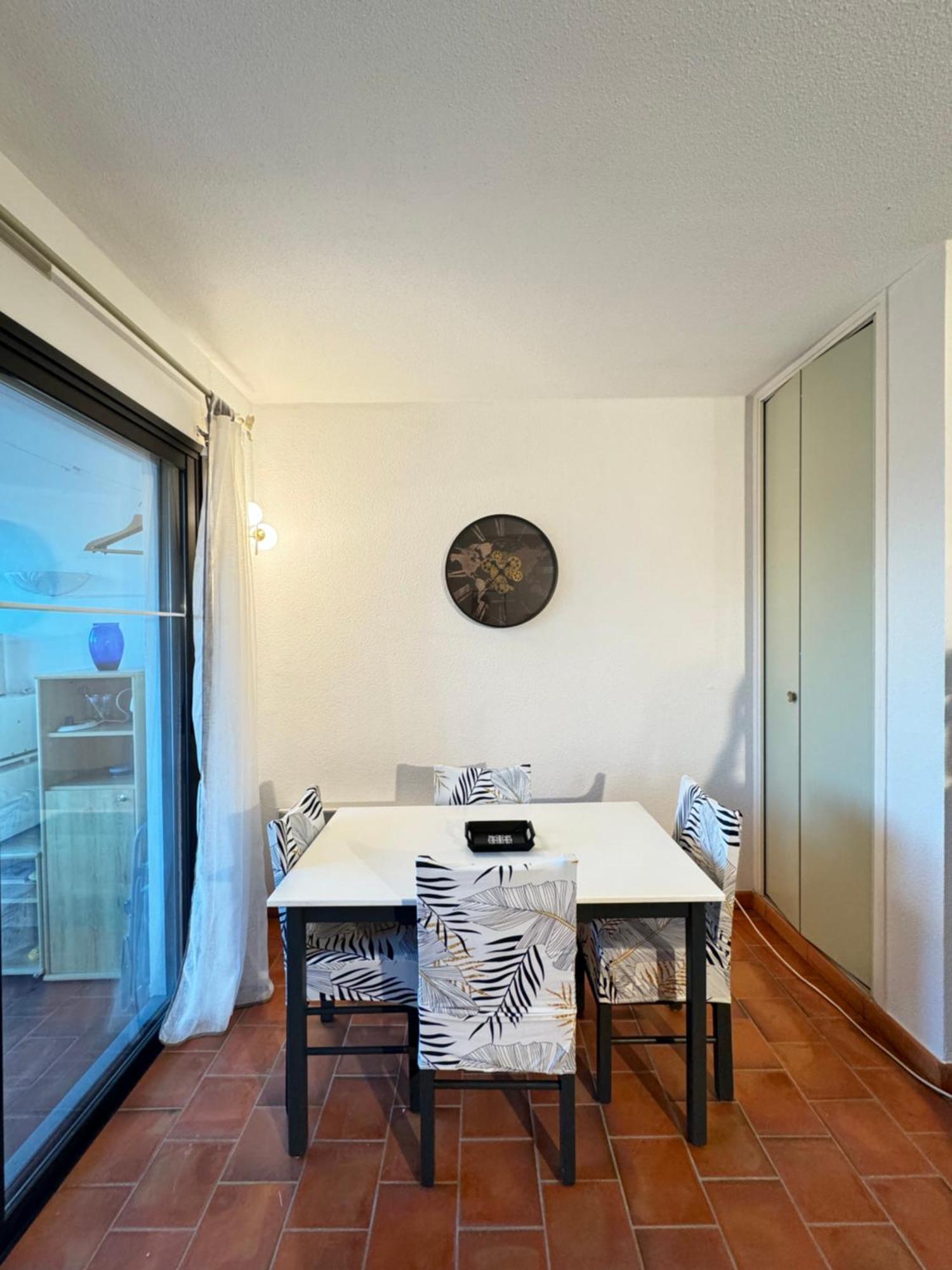 Studio Dans Residence, Piscine Lagon, Tennis Et Aire De Jeux Frejus Exterior photo